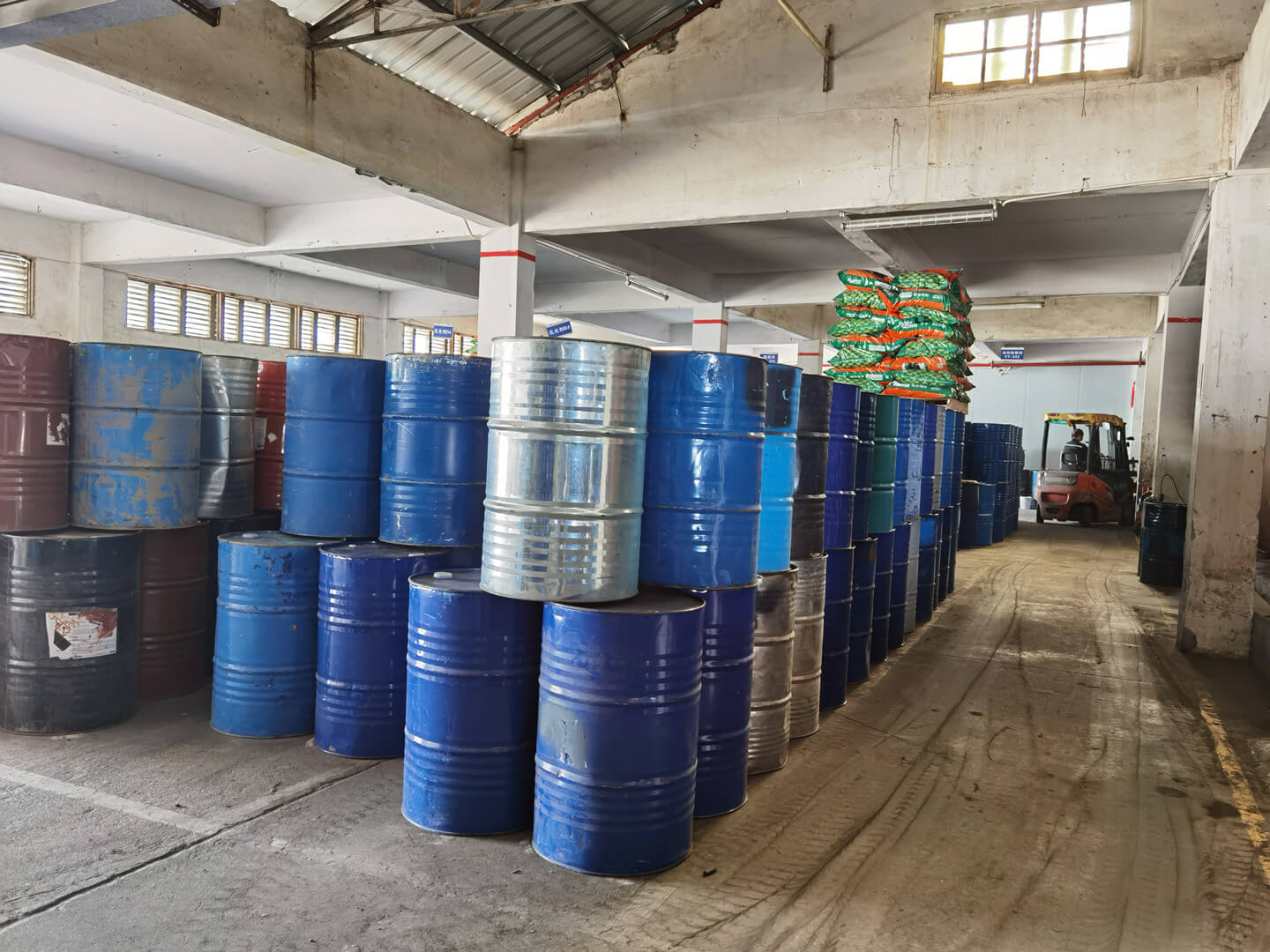 脫模劑過多對砼的影響